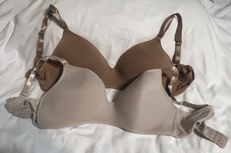 Lightly Worn Lot of Bras 38DD Beige Nude Tan Padded T-Shirt Wireless Comfortable
