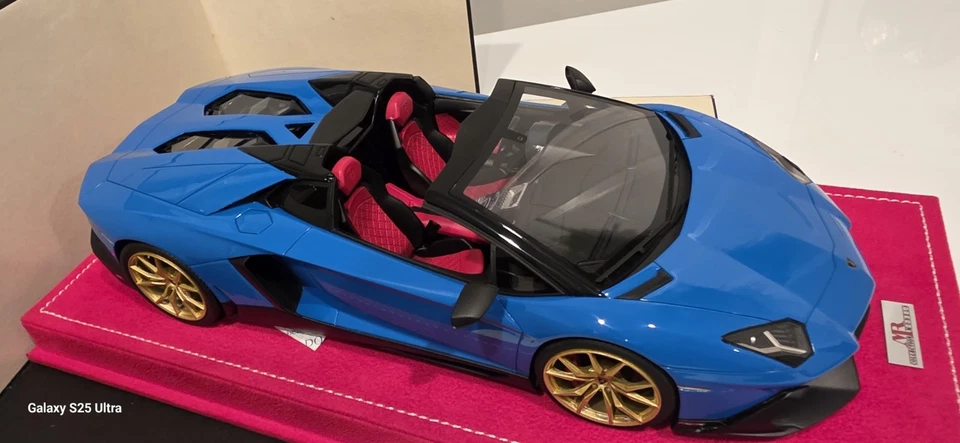 1/18 MR Lamborghini Aventador Roadster 50th Anniversary in NOVA BLUE 25/25 - Image 3 of 4