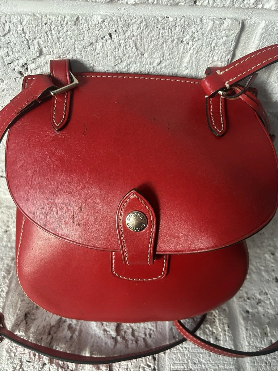 Mini Sac Zippé Dooney & Bourke 145 - Rouge Et Noir, Bandoulière 15,5 Pouces - Occasion