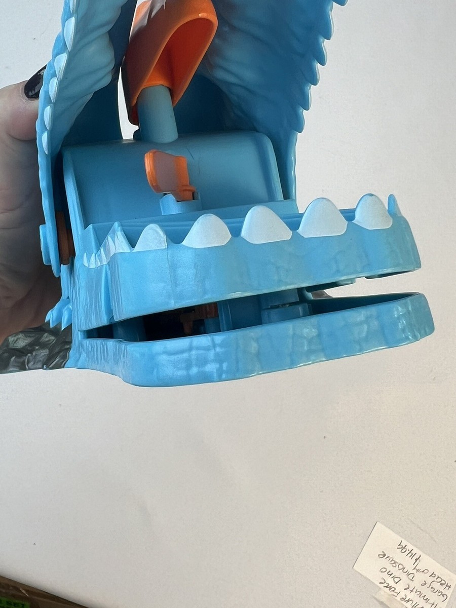 ワンダフォーGARAGE専用 Adventure Force Ultimate Shark Garage Playset - Multi-Color