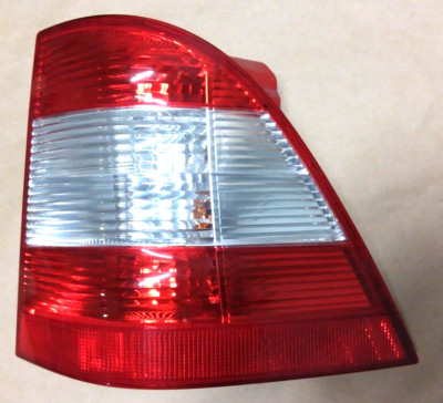 02-05 ML320 ML350 ML500 Right RR RH QTR MTD Passenger Side Tail Brake Light Lamp