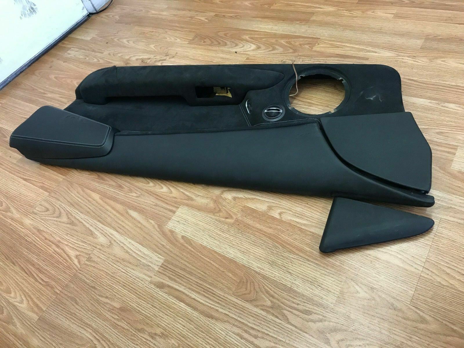 LAMBORGHINI MURCIELAGO PASSENGER SIDE DOOR PANEL ASSEMBLY OEM 0072013468