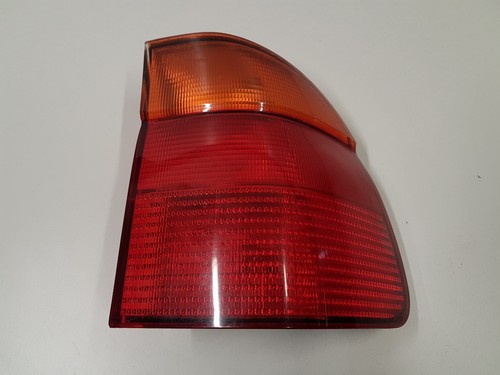 Rücklicht Rückleuchte außen Rechts BMW 5er E39 Touring Kombi 8361672
