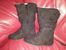 New toddler black boots 8, jumping beans relay, faux suede, ruffle top, bow 44