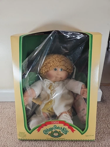Cabbage Patch Kids Doll Blonde Hair Certificate with Box Coleco Vintage 1984
