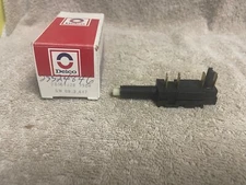 NOS GM 25504628 DELCO D851A BRAKE LIGHT SWITCH 1980-90 CAMARO CORVETTE CAPRICE