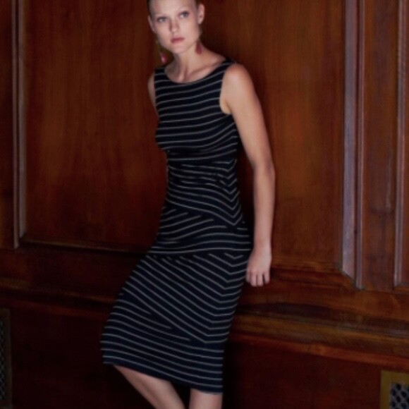 bailey 44 layered column dress Anthropologie Bailey 44 Tiered Column Dress Small $198