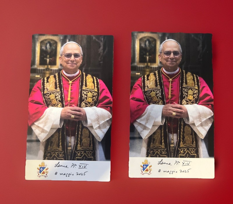 Pope Leo XIV  - Prayer for the Pope - Paperstock  Holy Cards set of 2