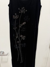 Karen Kane Black Velvet Floral Embroidered Maxi Dress Sleeveless Side Slit M