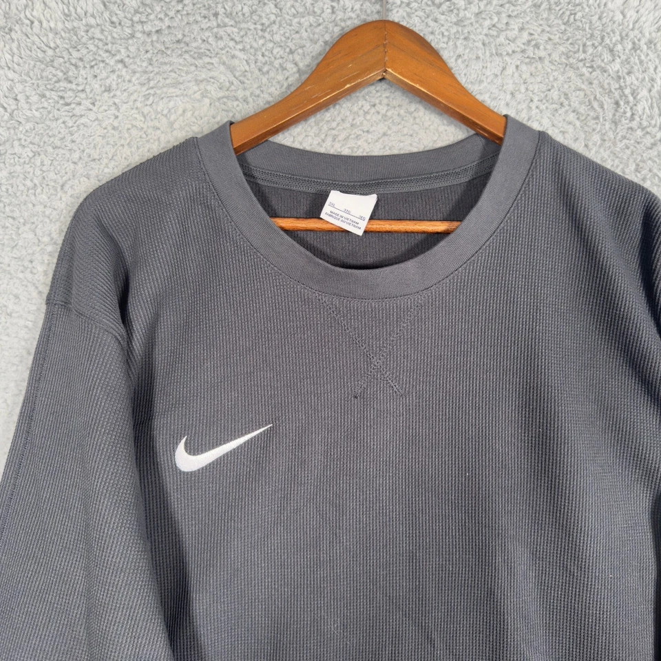 Camisa NIKE Tejida Gofre 3XL Para Hombres Gris Cuello Redondo Térmica Peso Pesado Foto 2 de 4