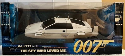 AUTOart 007 James Bond Lotus Esprit Type 79 Submarine The Spy Who