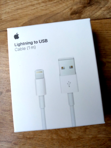APPLE Câble ORIGINAL de Charge USB vers Lightnning pour iPhone/iPad A1480 MFi - Photo 1 sur 4
