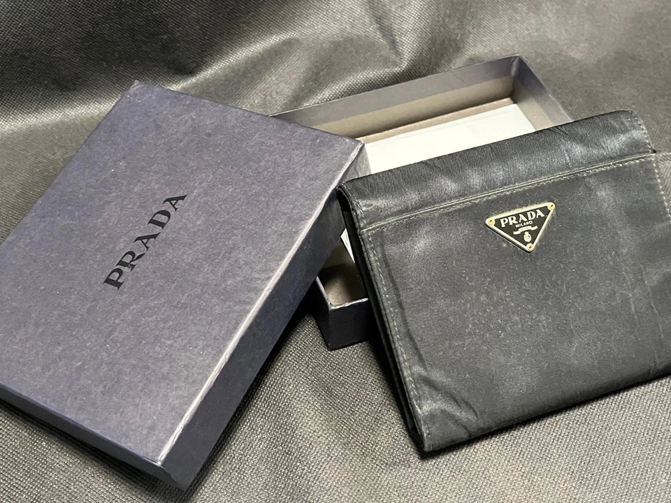 Pre-Owned Bulk sale lots of used PRADA Wallet and other item 3-PCS set-g1011-3 - Image 4 of 4