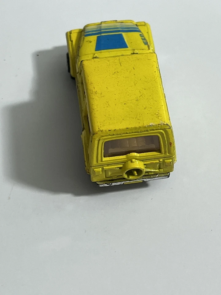 Yat Ming Amarillo Jeep CJ-7 Vintage Diecast Coche de Juguete Nº 1602 Hecho en Hong Kong Foto 3 de 4