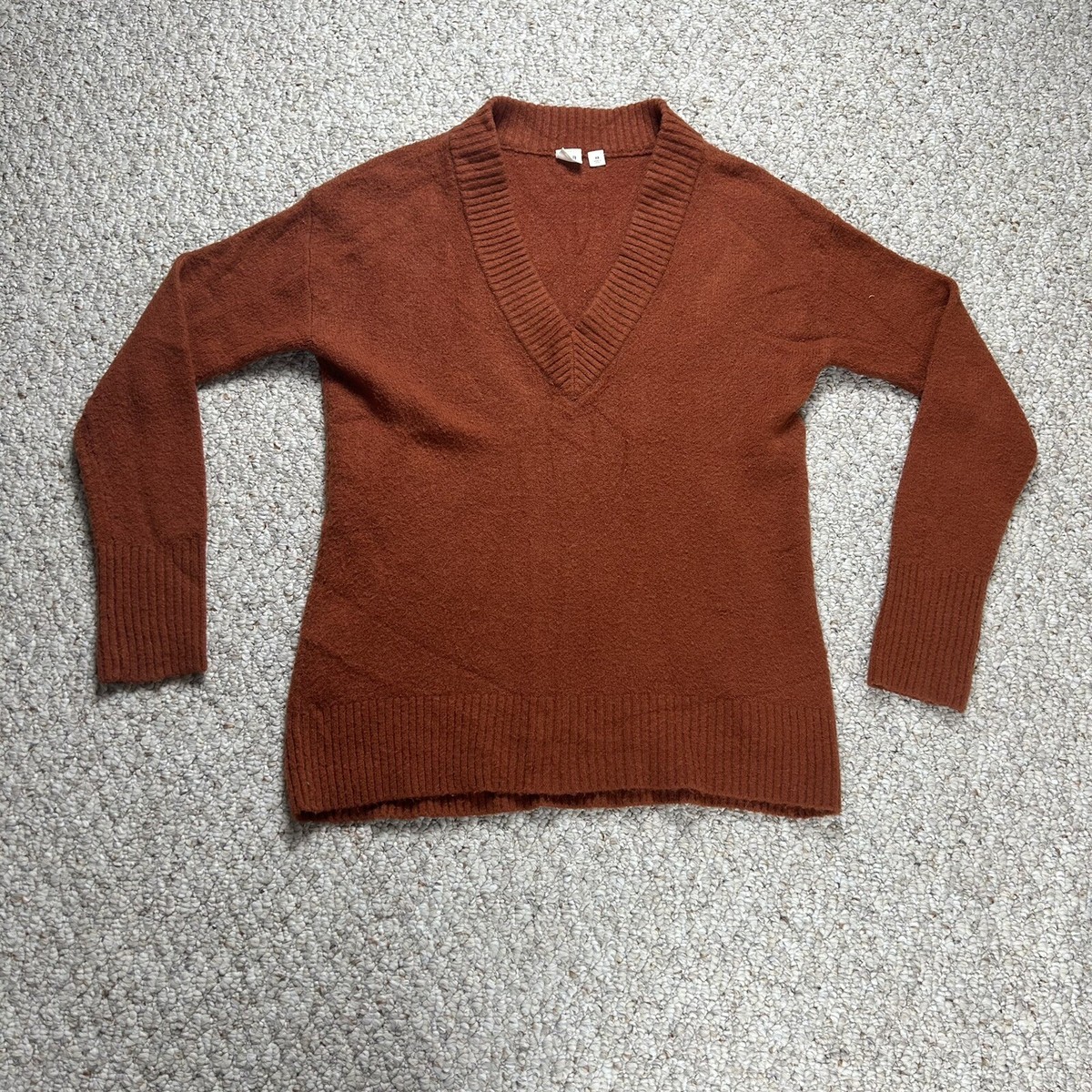 Gap Womens Wool Alpaca Blend V Neck Sweater Womens XS Burnt Orange Tight Knit