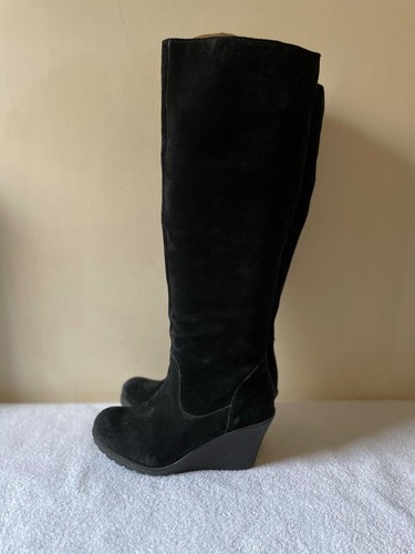 MISS KG /KURT GEIGER BLACK SUEDE WEDGE 