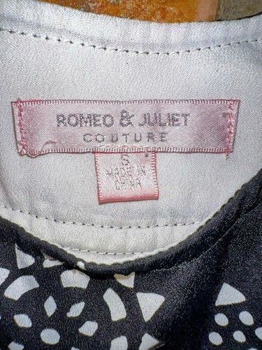 Camiseta sin mangas Romeo & Juliet Couture para mujer pequeña usada en excelente estado - Imagen 3 de 4