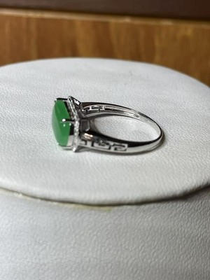 Natural Grade A certified Sun Green Jadeite Jade gemstone White 18k Gold ring