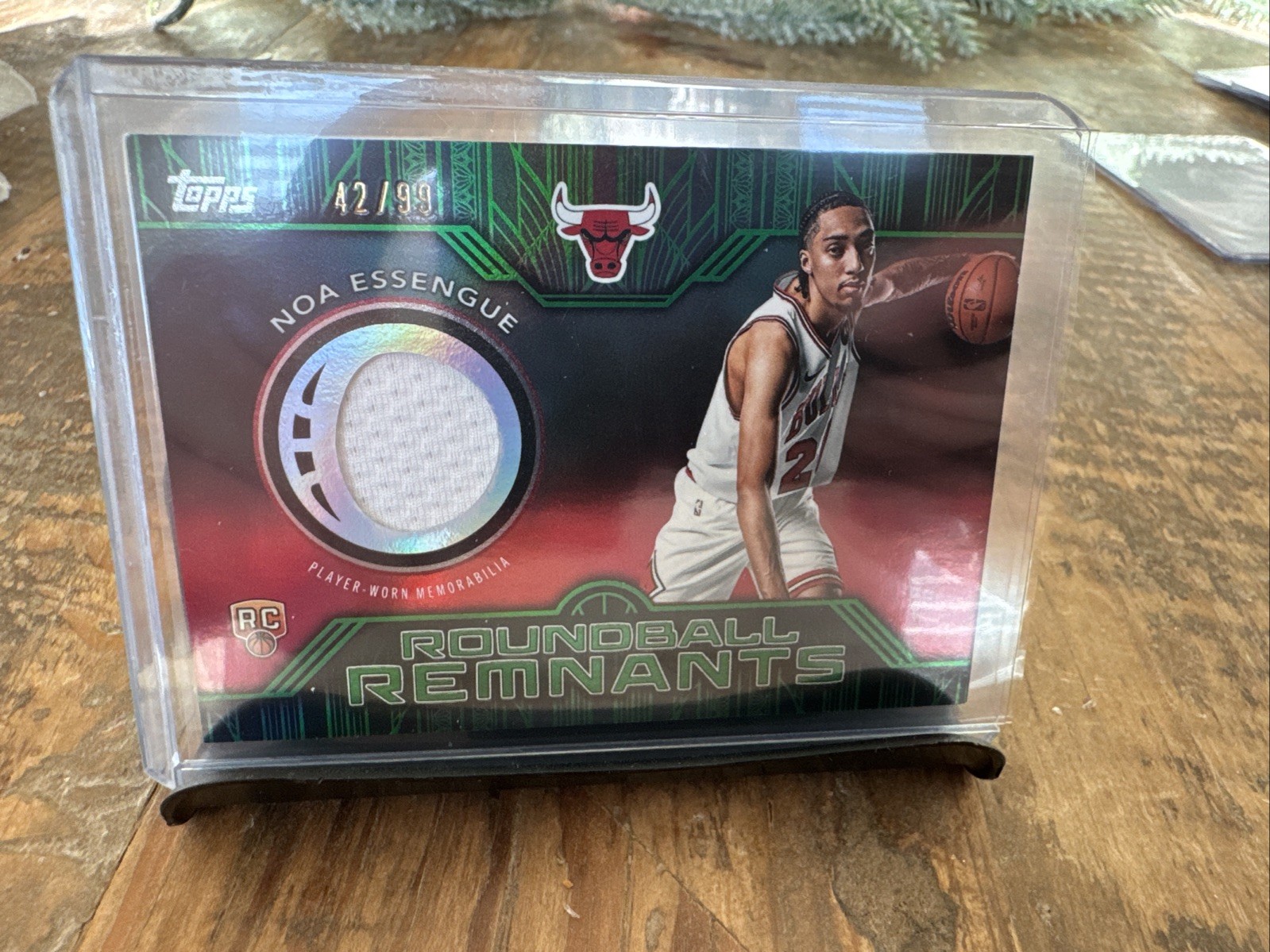 2025-26 Topps BBall Green Rainbow Roundball Remnants Noa Essengue RC /99 Mem SSP