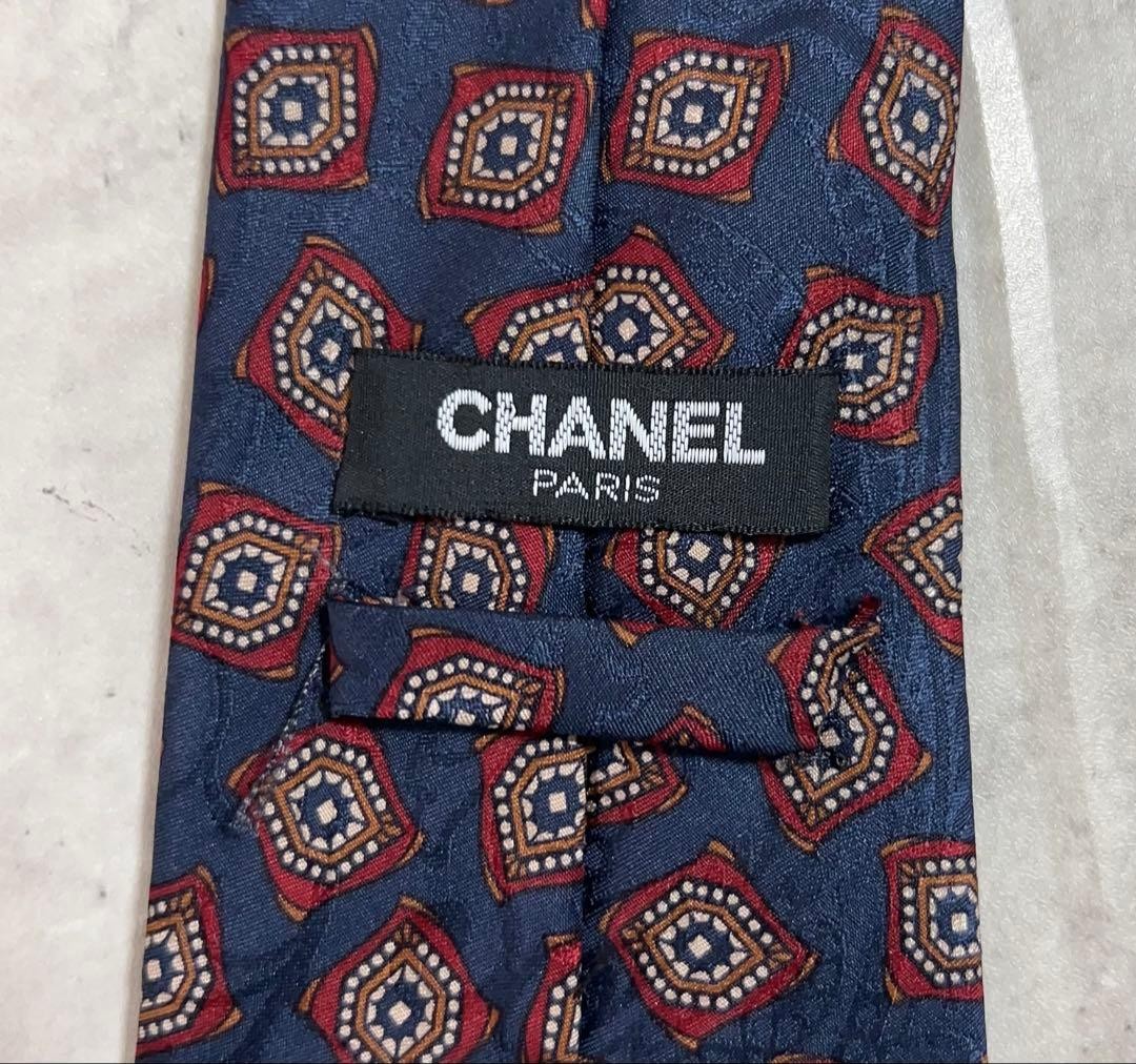 CHANEL Tie Small Pattern Shadow Botanical - image 9