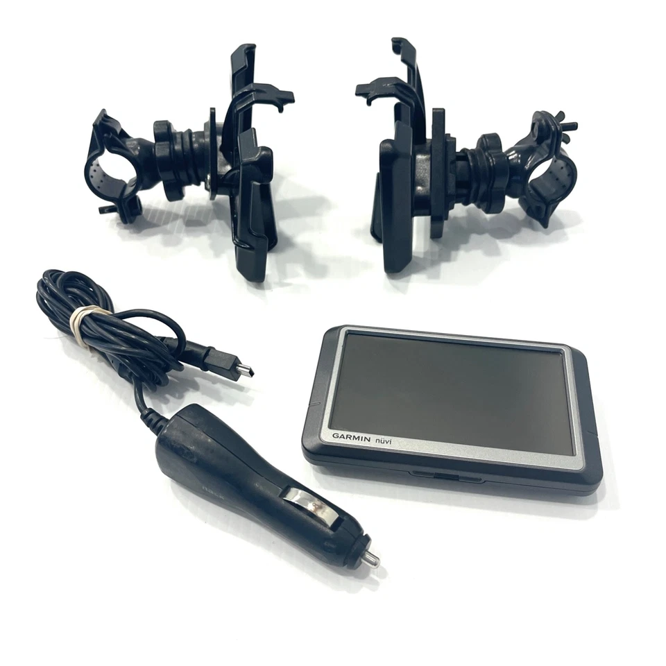 Garmin Nuvi 260W GPS Navigation 2009 Maps 2 RAM Handlebar Mounts Charger Bundle - Image 2 of 4