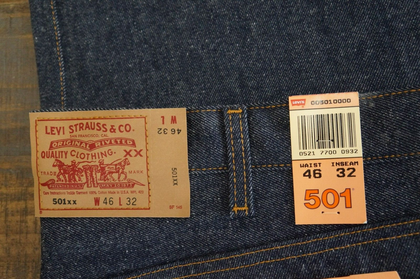 Vintage 1994 Levis 501XX SHRINK-TO-FIT Button Fly Jeans USA Made Mens 46x32 image 3