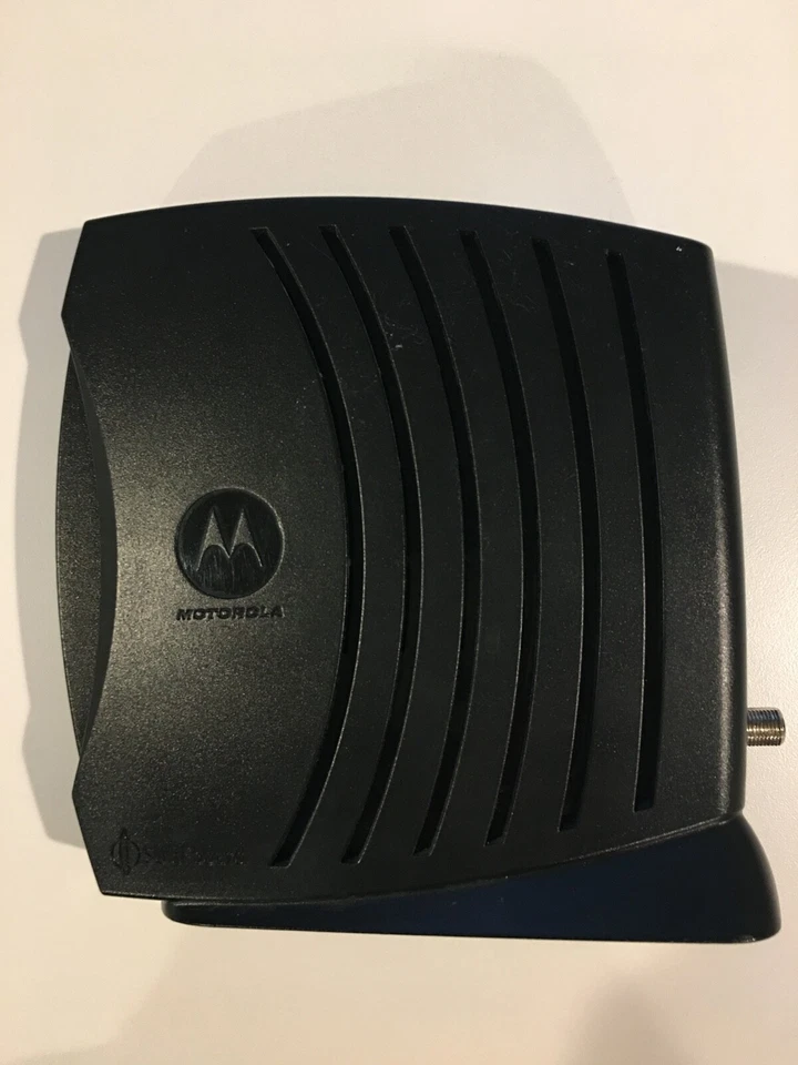 Cable módem Motorola SURFboard SB5101U (567005-005-00) 38,91 Mbps Foto 3 de 4