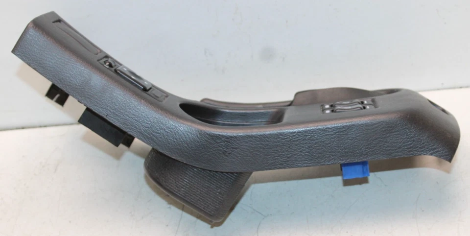 SUBARU IMPREZA 2002-04 CONSOLA CENTRAL BISEL MOLDURA PORTAVASOS OEM 92131FE050OE Foto 2 de 4