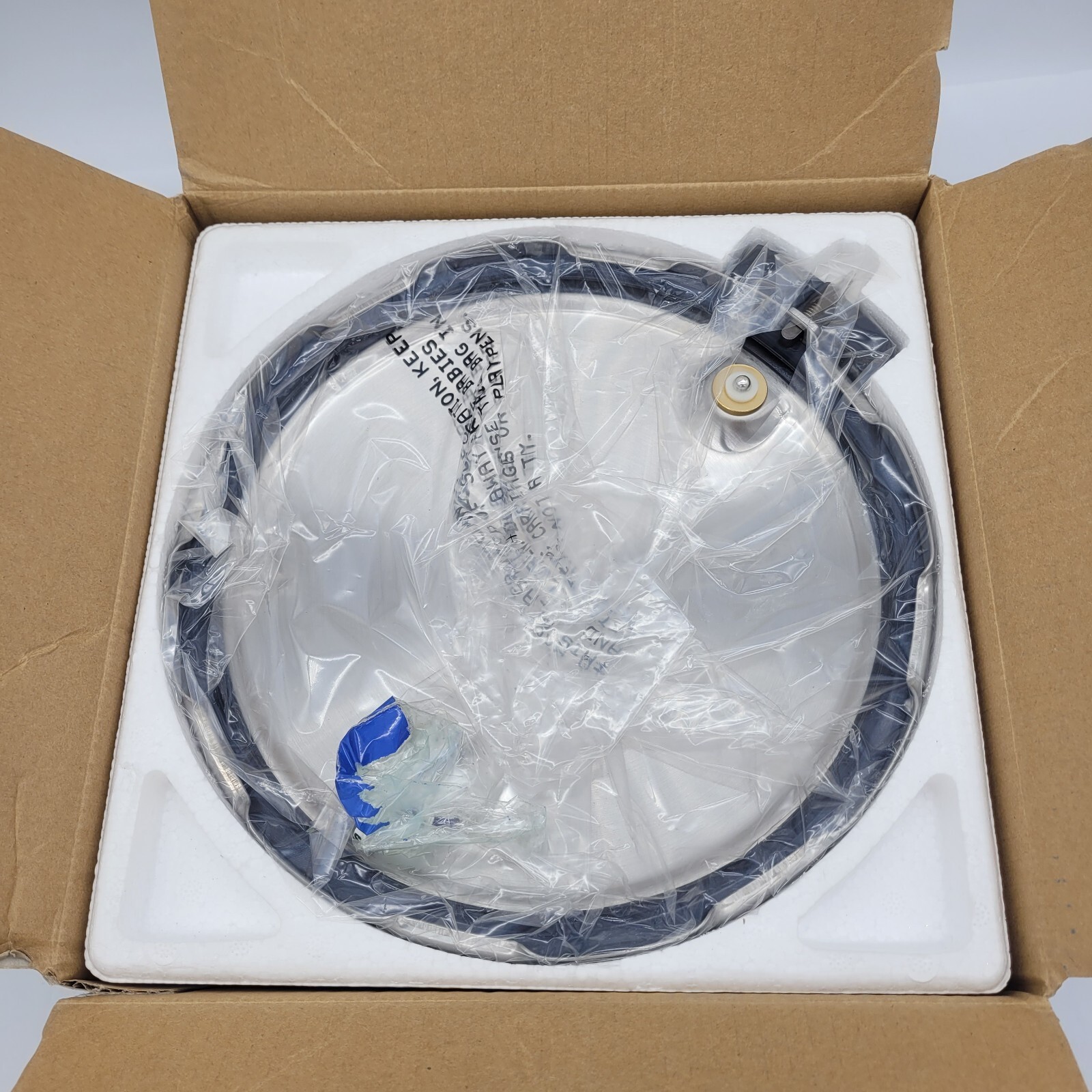 Presto 4 Quart Stainless Steel Pressure Cooker 01341 NEW NIB