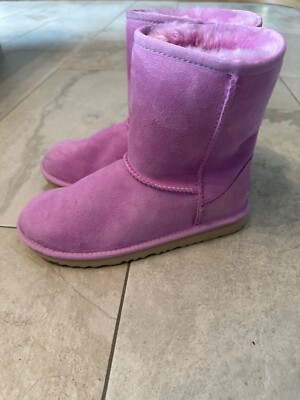 UGG Damen/Mädchen Stiefel Boots classic ll  Größe 36 in rosa/flieder  NEU
