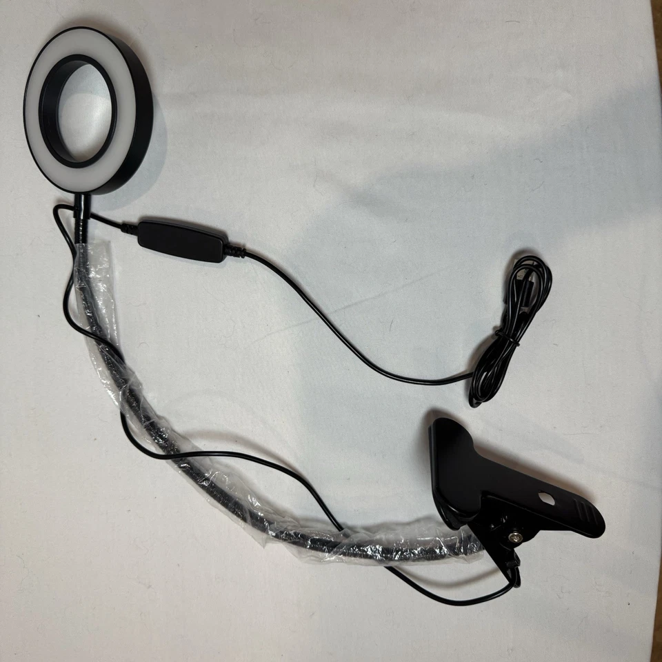 Lighted Magnifier Lens with Clip On Clamp 3 Light Settings and Dimmer - Image 2 of 2