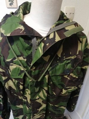 Unissued vintage dpm sas windproof smok Compton and Webb