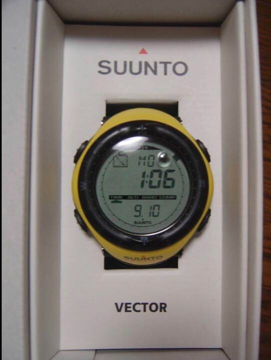 Suunto Vector SS004759600 Altimeter Barometer Compass Watch Yellow From  Japan