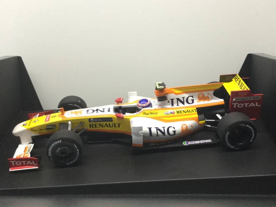 Minichamps 1:18 F1 Renault Team R29 R. Grosjean 2009 Modell Nr:  150 090108 - Image 2 of 4