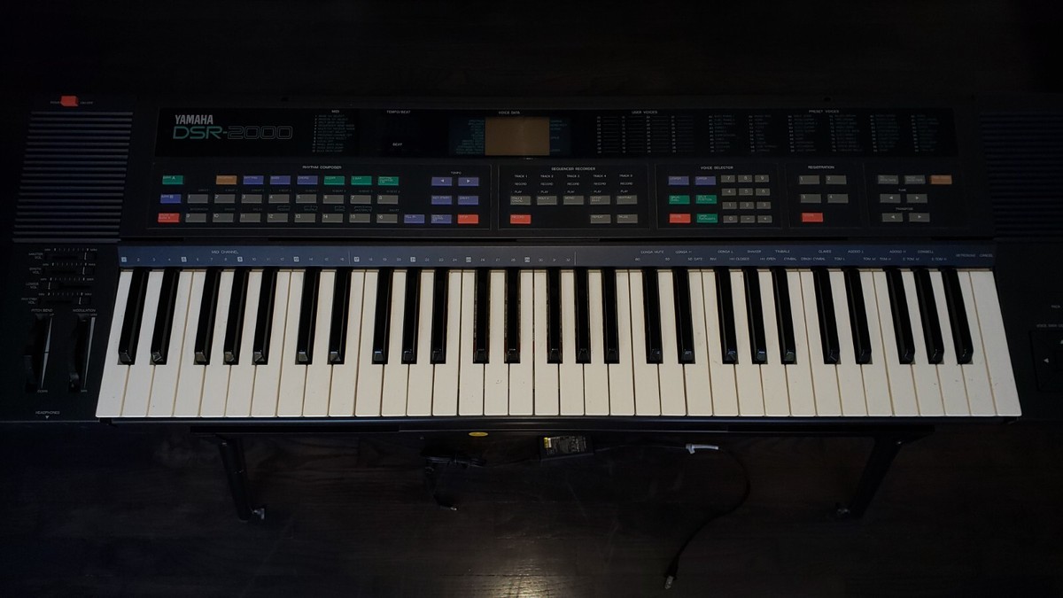 Yamaha DSR-2000 Vintage 61-Key Synthesizer Keyboard + Stand *PICK