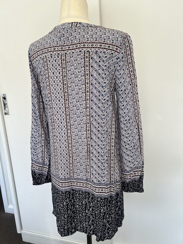 Tigerlily Dress Women 10 Blue Navy Kaftan Paisley Long Sleeves Shift RRP $179 - Picture 7 of 10
