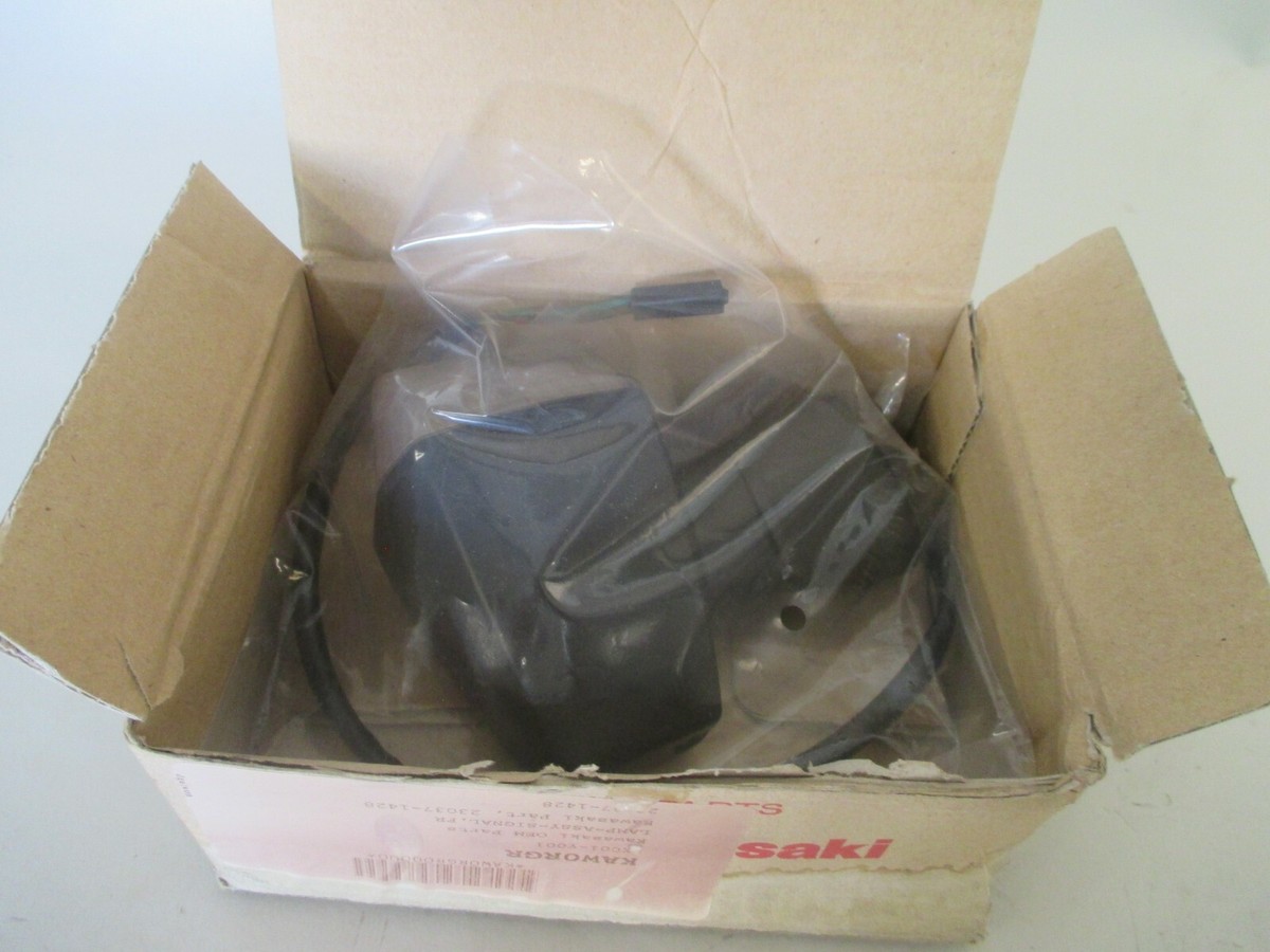 OEM Kawasaki Front Turn Signal NOS 23037-1428 ZX9R ZX12R ZX6R ZZR