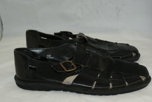 bhpc sandals