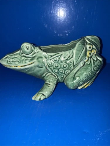 Vtg MCCOY Frog Planter! 8” X 3”Read