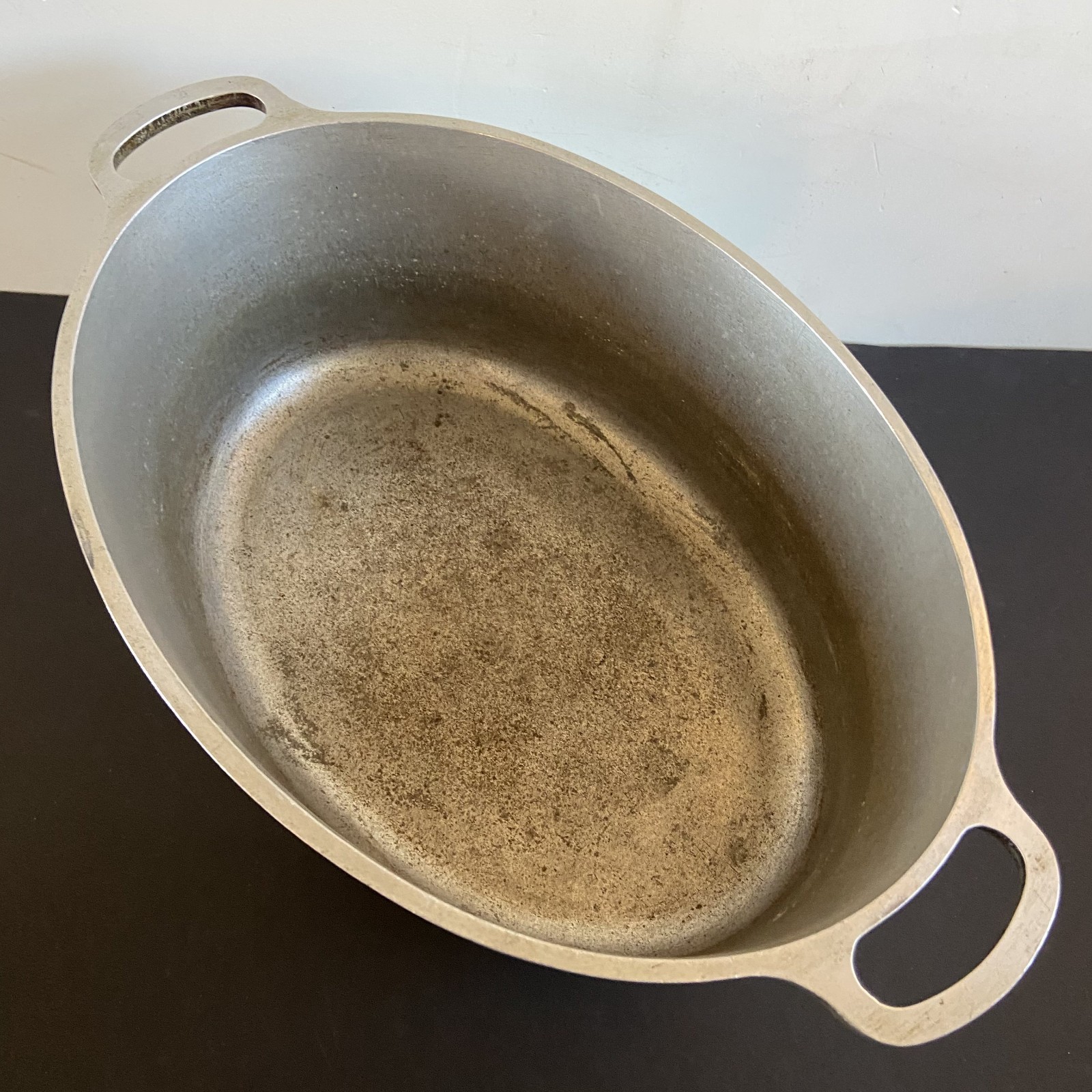 Vintage Heavy Aluminum Oval Dutch Oven Roaster with Lid 6 Quart Dutch Oven