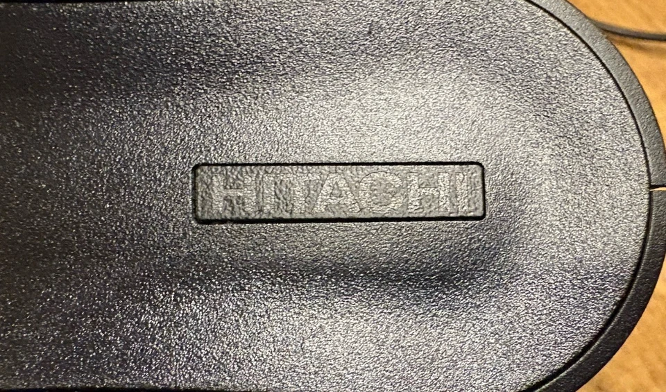 Hitachi XL2000 2TB Desktop External USB Hard Disk Drive W/ac Adaptor - Image 3 of 4