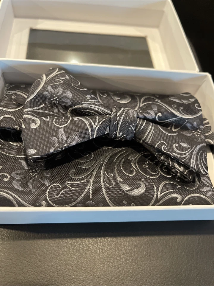 Nueva pajarita formal de microfibra preatada para hombre y pañuelo negro gris paisley fiesta Foto 2 de 3
