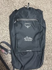 Osprey Daylite Hiking H2O Hydration Backpack Daypack Black W/Comp Logo