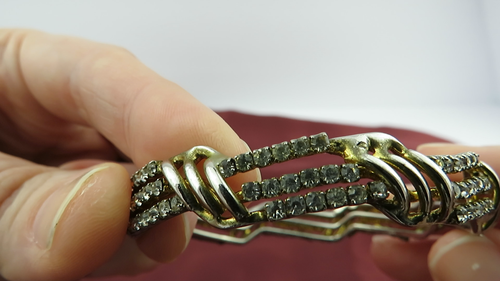 Vtg. Goldtone Prong Set Clear Rhinestone Bangle Bracelet Elegant Classic - Video 1 van 1