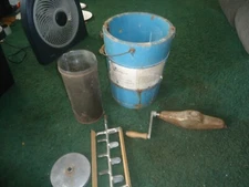 Vintage Sears Roebuck Maid of Honor Hand Crank Ice Cream Maker