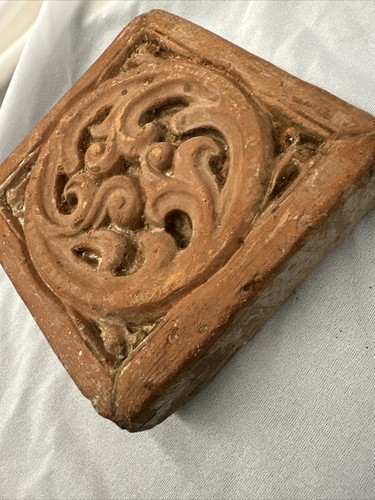 old Alhambra terra-cotta decorative tile 1926 - Picture 2 of 7