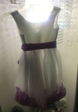 Flower girl dress 3t to4t child Purple and white