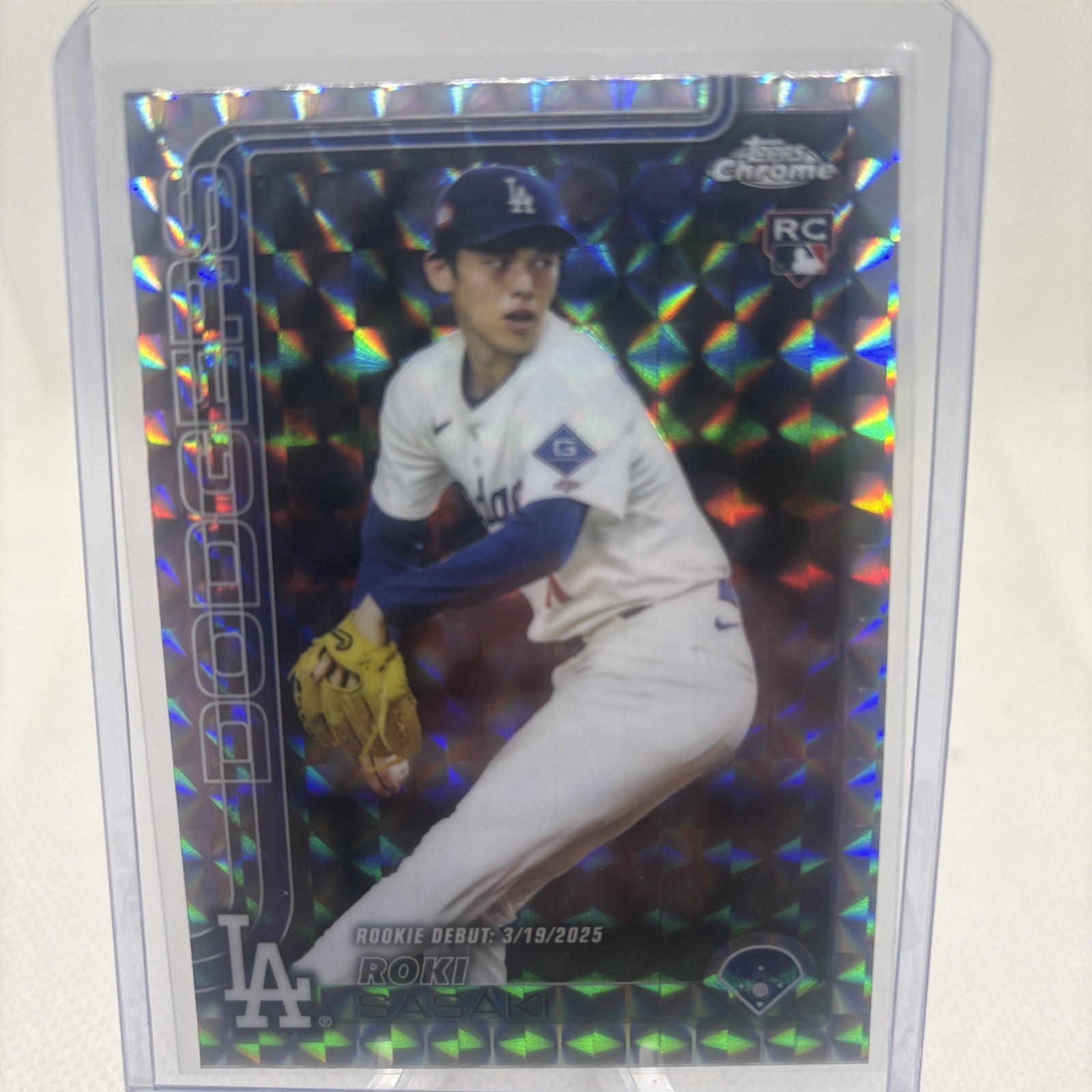 2025 Topps Chrome Update Roki Sasaki RC Geometric Refractor #USC73 Dodgers