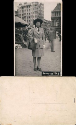 Brüssel Bruxelles Frau Rogierplatz/Place Rogier, Hotel Siru 1942 Privatfoto