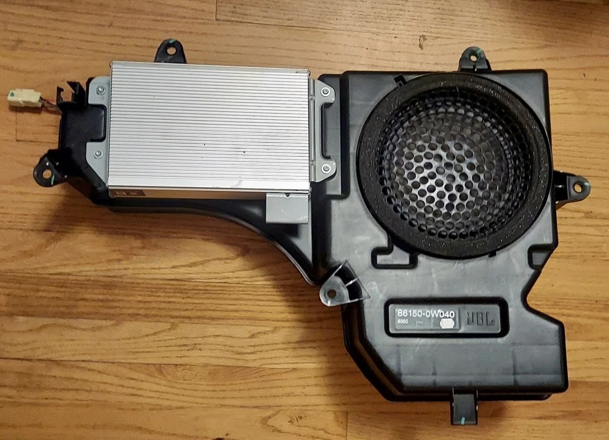 03 04 05 06 07 08 09 Toyota 4 RUNNER 86150-0W040 JBL SubWoofer